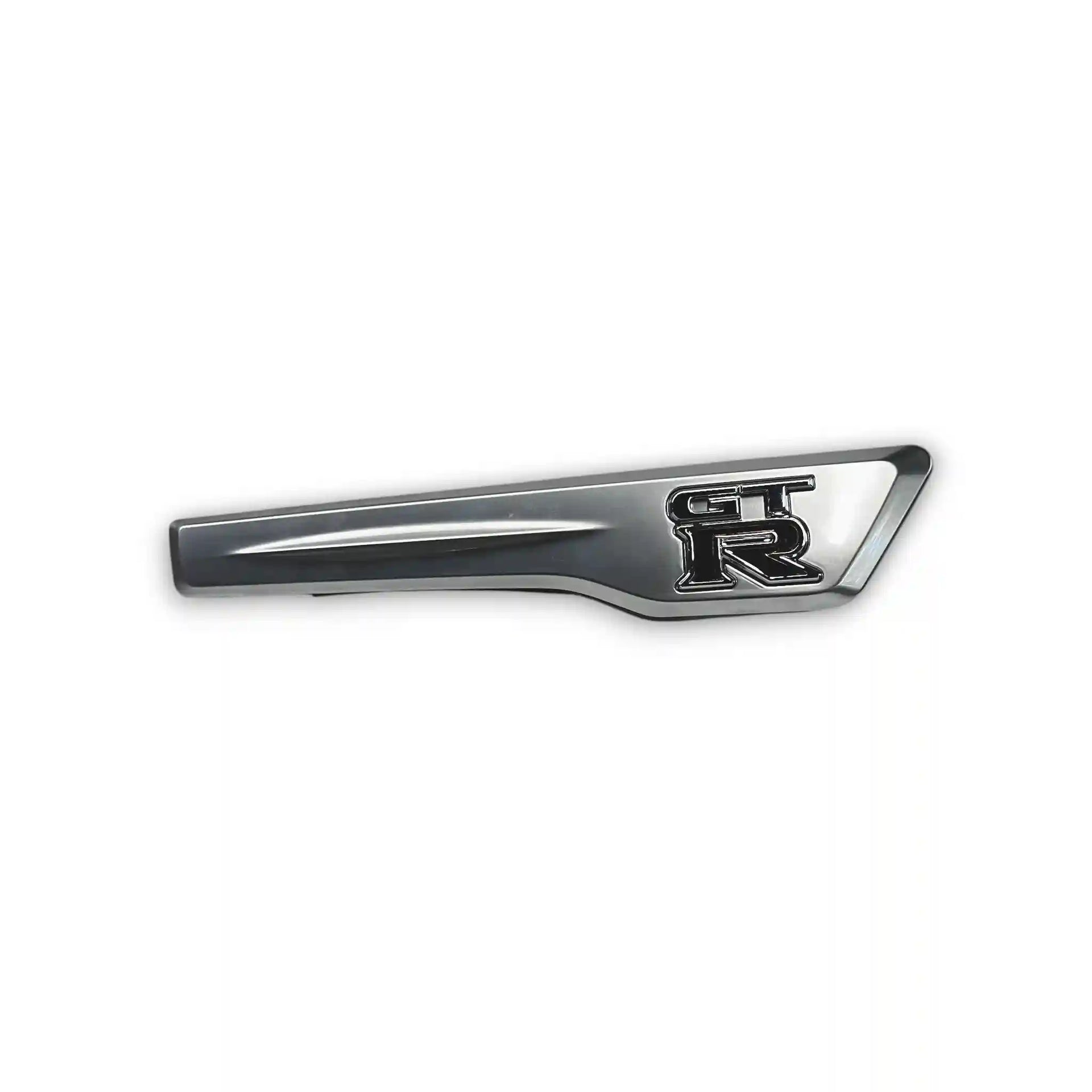 NISSAN R35 GT-R OEM FRONT FENDER EMBLEM RIGHT HAND SIDE  63870-62B0A