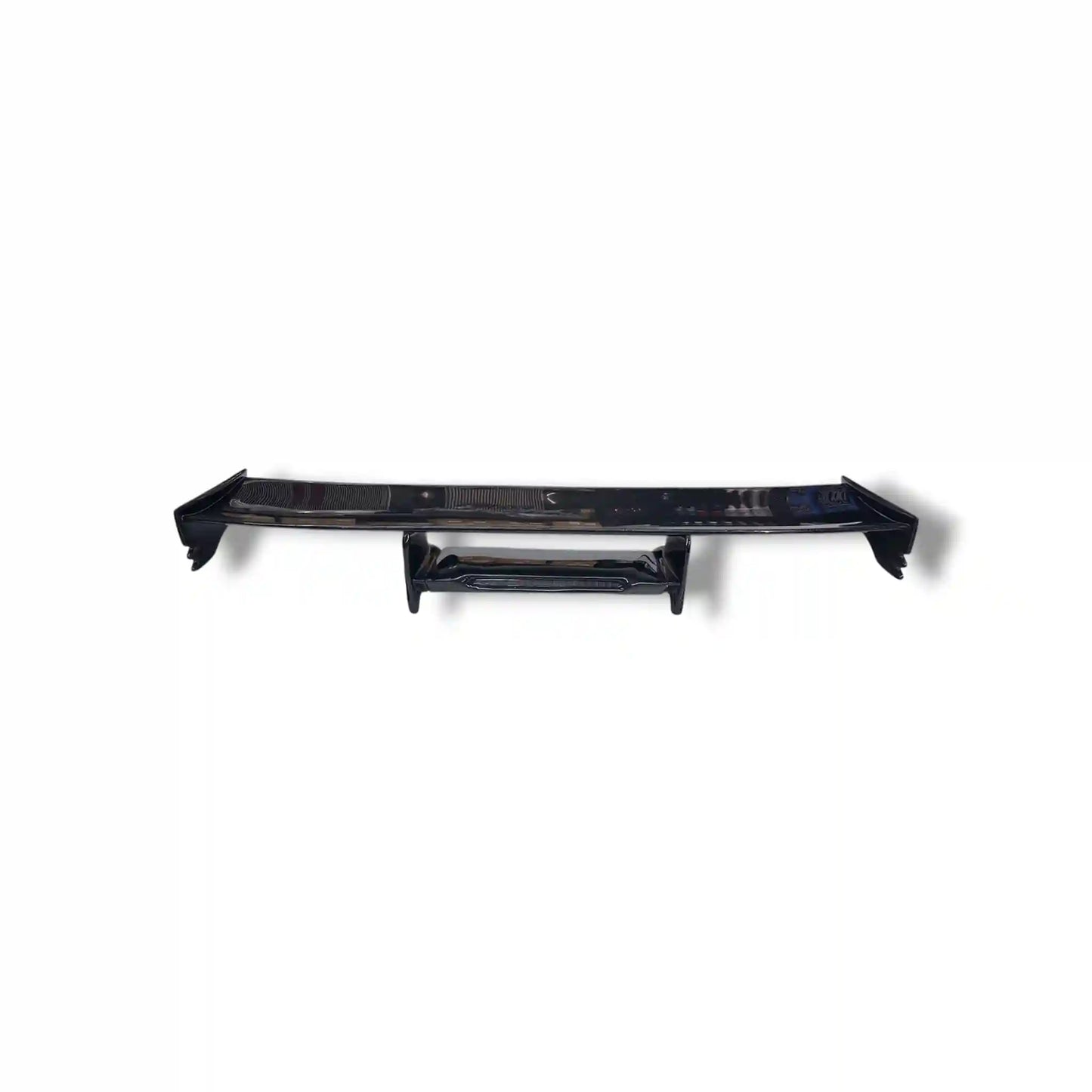 SPOILER TRASEIRO DE FIBRA DE CARBONO ESTILO NISSAN GTR R35 NISMO 2015+ COM LUZ BRANCA
